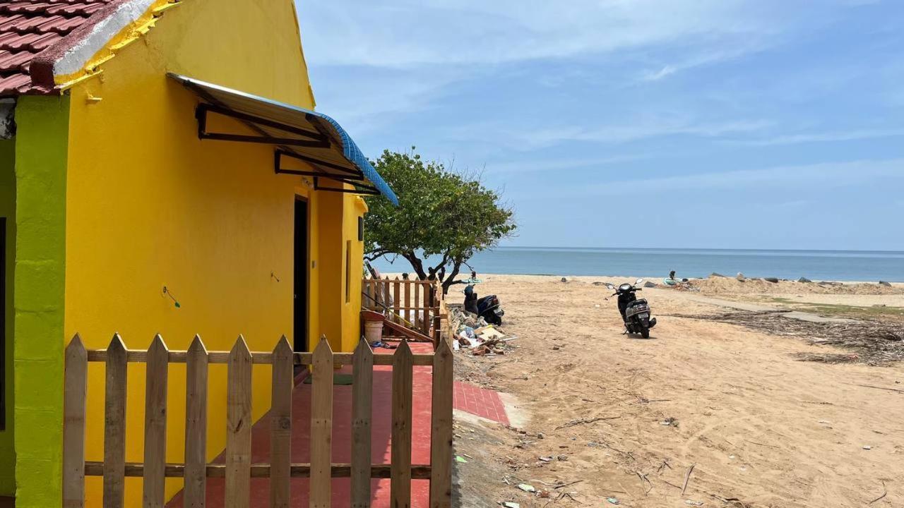 Coral Bay Beach House 1Bhk Pondicherry Esterno foto